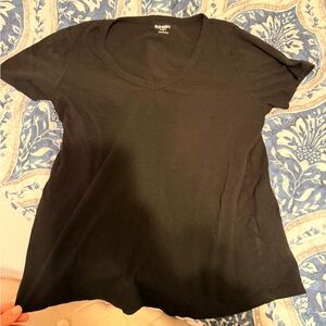 Old Navy Women's Classic Black Tee
